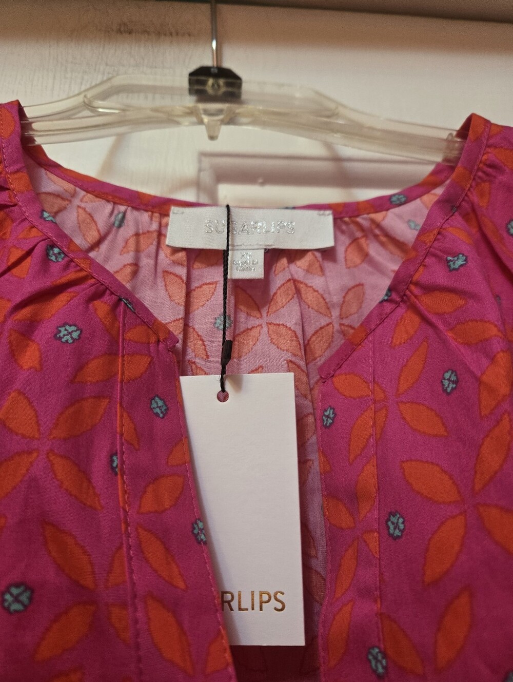 NWT Sugarlips Women’s Pink Puff-Sleeve Shirred Waist Top - Picture 2 of 3